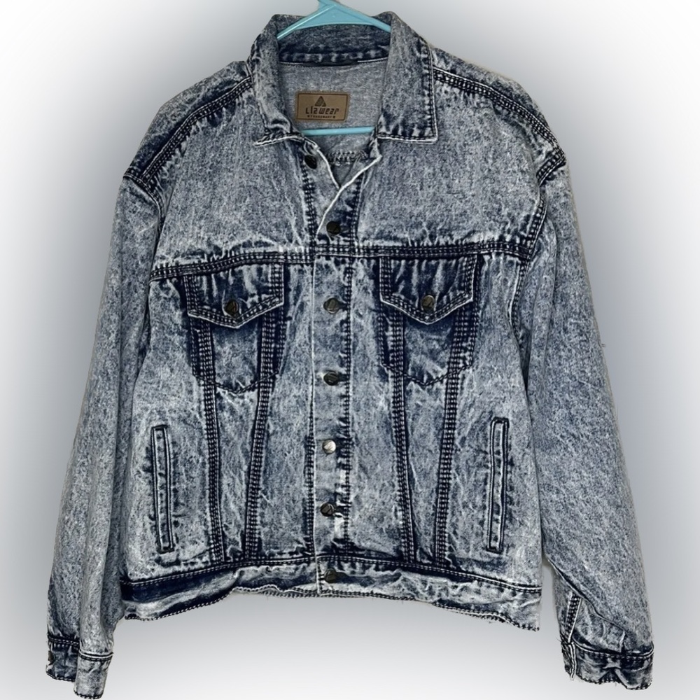Vintage Women’s distressed acid wash denim jacket  Size L , Street Wear.
